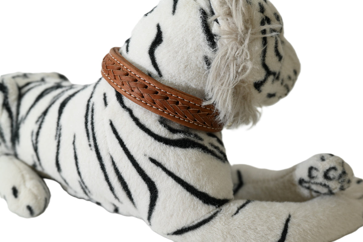 Braided Leather Dog Collar with Metal Hardware, Genuine Leather with Decorative Braided Detail&nbsp;