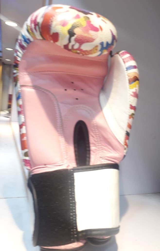 RAY'S LEATHER BOXING GLOVES/FOR TRAINING AND TOURNAMENTS  (Strap-Up)